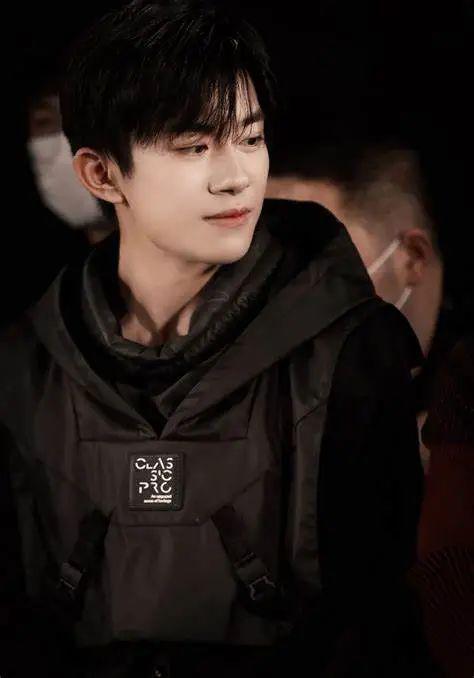 娱乐圈吃瓜爆料杨洋视频,揭秘明星幕后生活 第3张 娱乐圈吃瓜爆料杨洋视频,揭秘明星幕后生活 第3张